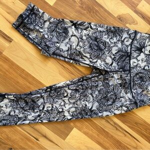 Lululemon Athletica Gray Floral Leggings